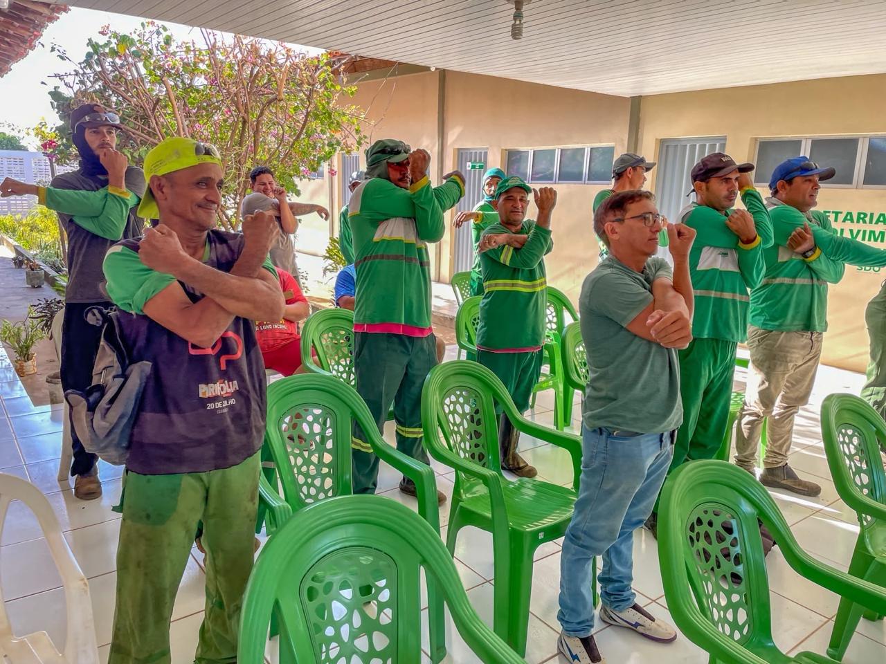 Prefeitura de Piripiri promove palestra sobre segurança do trabalho e uso de EPIs
