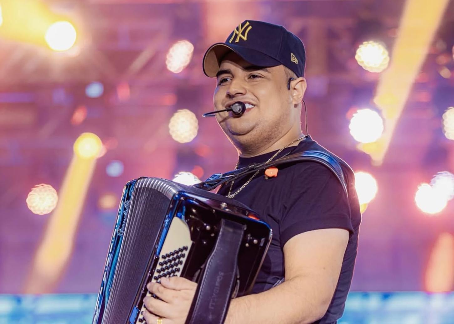 Tarcísio do Acordeon é anunciado em Capitão de Campos - Pi