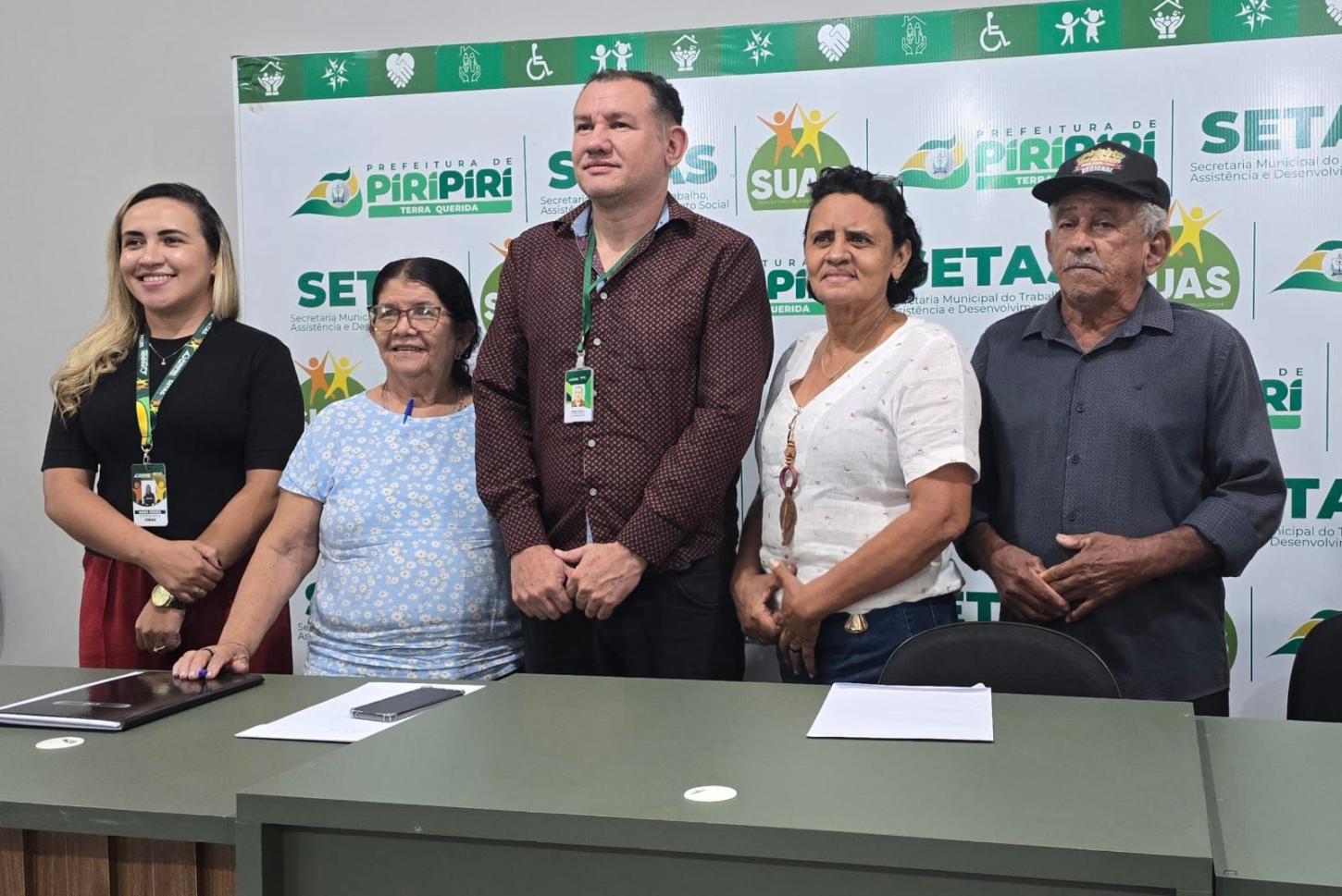 Conselho Municipal dos Direitos da Pessoa Idosa de Piripiri empossa nova diretoria e entrega portarias aos conselheiros