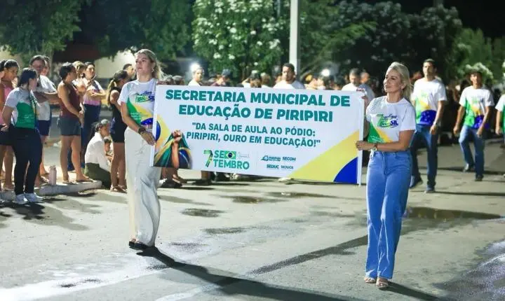 Desfile Cívico de 7 de Setembro reúne escolas, instituições e forças de segurança em Piripiri