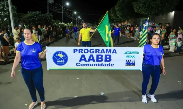 Desfile Cívico de 7 de Setembro reúne escolas, instituições e forças de segurança em Piripiri