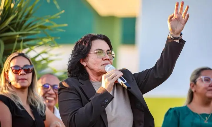 Governo do Piauí entrega três novas viaturas ao Corpo de Bombeiros em Piripiri