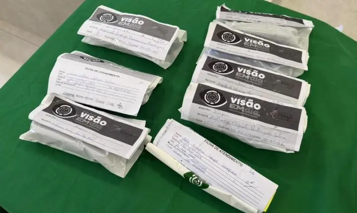 Prefeitura de Piripiri entrega 250 óculos a estudantes da Rede Municipal de Ensino