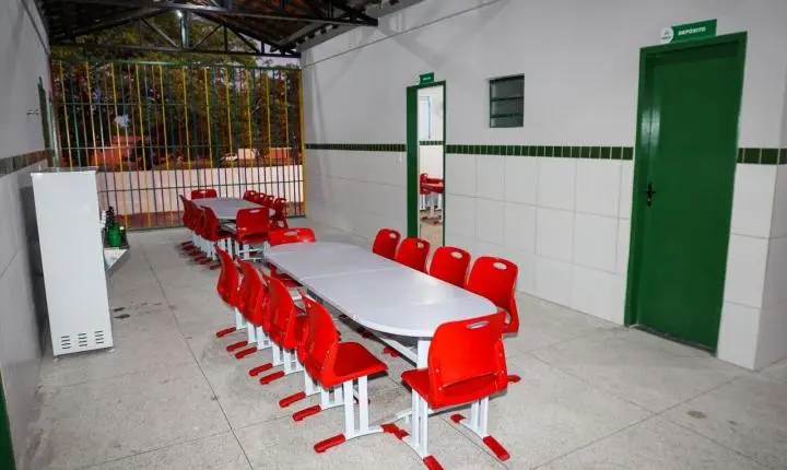Prefeitura de Piripiri entrega CETI Vicente Alves Ferreira reconstruído e ampliado na comunidade Açude da Baixa