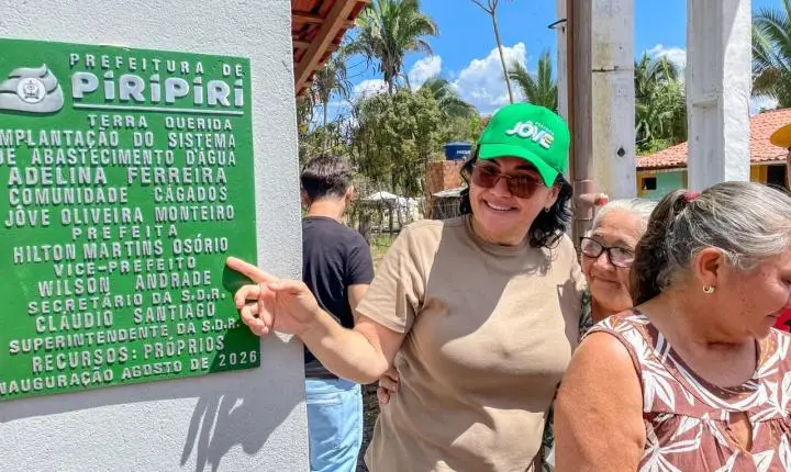 Prefeitura de Piripiri entrega estradas recuperadas e implantação de abastecimento de água na zona rural