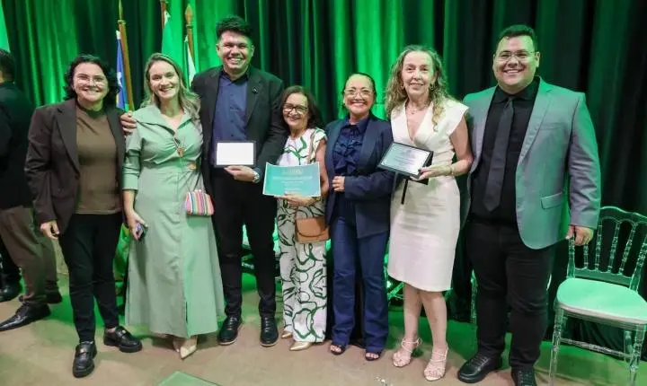 Realizada entrega de Títulos de Cidadania Piripiriense 