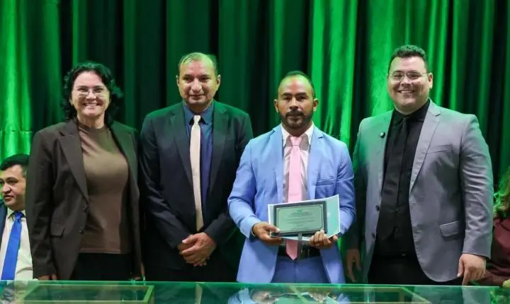 Realizada entrega de Títulos de Cidadania Piripiriense 