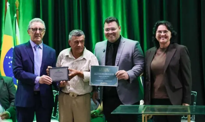 Realizada entrega de Títulos de Cidadania Piripiriense 