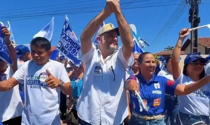 Rodrigão da Karyne reúne apoiadores em ato de campanha em Cocal de Telha