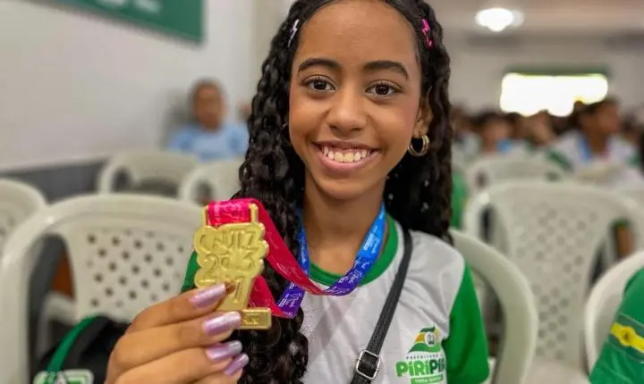 SEDUC de Piripiri entrega 328 medalhas da OBMEP Mirim a estudantes da rede municipal
